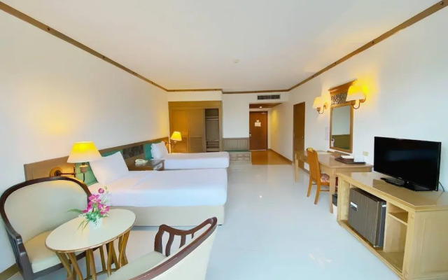 Mandarin Golden Valley Hotel & Spa