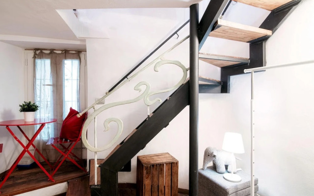 The Green Nest by Lake Como