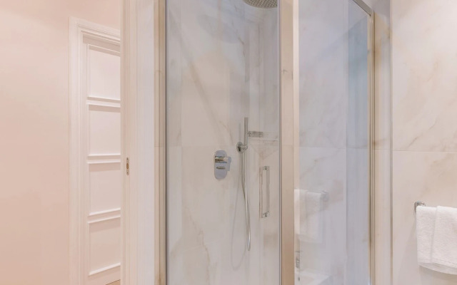 Rhea Silvia Luxury Navona