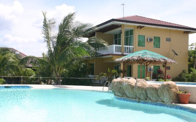 Moalboal Beach Resort