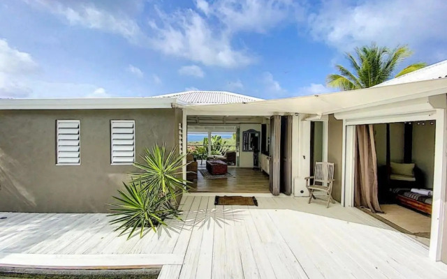 Villa Cazou, sea view, private pool, Wifi 100Mbps