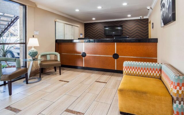 Best Western Courtesy Inn Hotel - Anaheim Resort at the Park