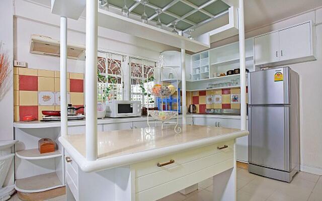 Angel Pool Villa