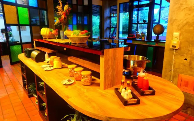 Jing Jit Hotel