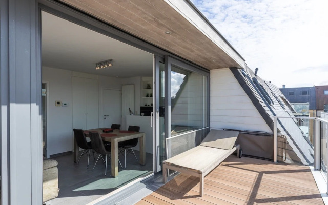 Sunny Apartment With Open Terrace