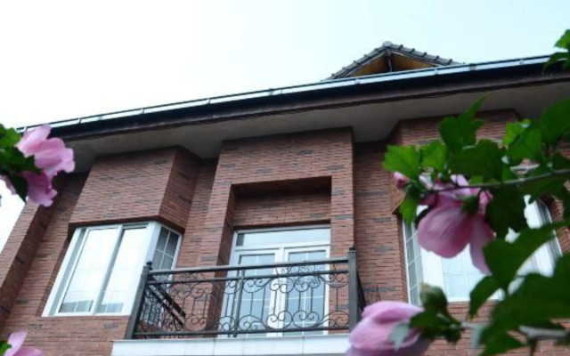 Xuanzhe Tea House Inn