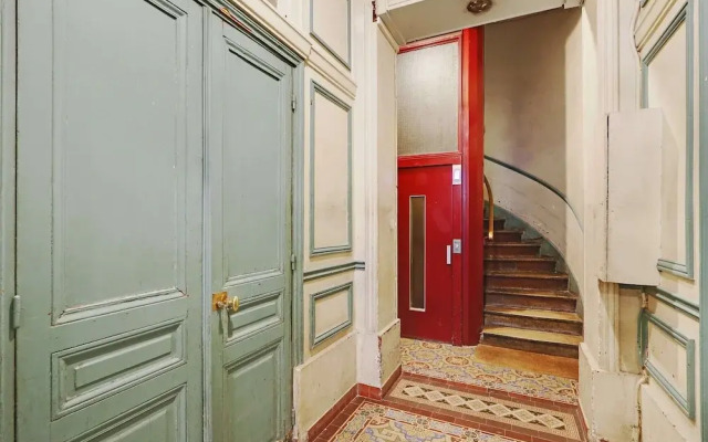 Modern Studio With AC in the Heart of Paris