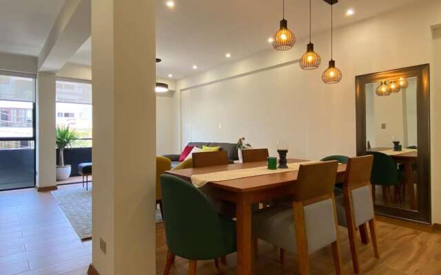 Amazing 2BR With Balcony in Miraflores
