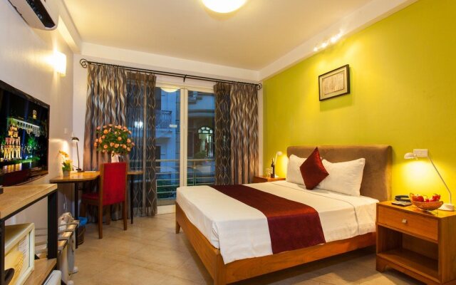 Hanoi Iris Boutique Hotel