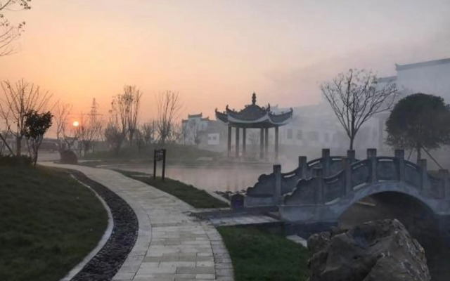 Shuimo Jiangnan Hotel