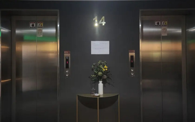 Brown Suites Hotel Sinchon Central