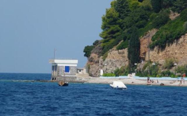 Eviali Apartments