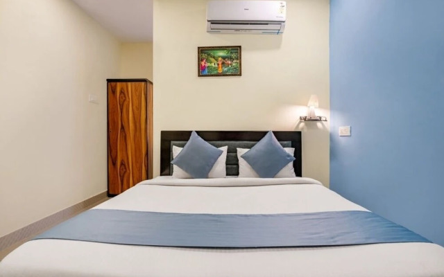 iROOMZ KSR Luxury Rooms
