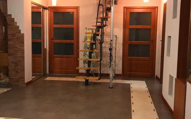 Затишна квартира в спальному районі