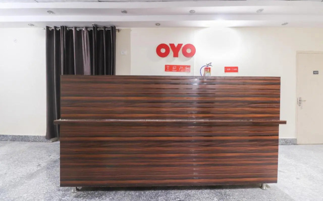 OYO 62711 Krishna Residency