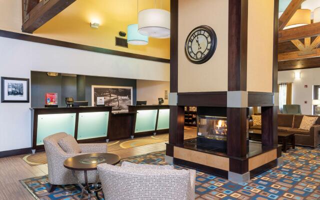 Hampton Inn & Suites Cleveland-Airport/Middleburg Heights
