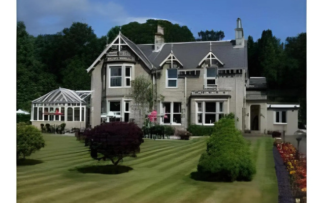 Claymore Guest House and Apartments