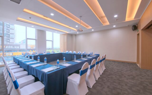 Holiday Inn Express Luoyang Yichuan by IHG