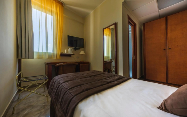 Hotel Ara Solis