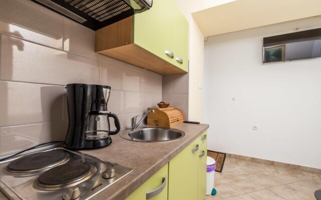 Nice Home in Pag With Wifi and 5 Bedrooms