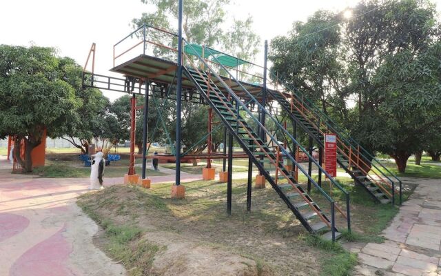 OYO 30450 Aamrapaali Water Park