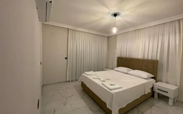 Inviting 4-bed Villa Lina With lux Pool