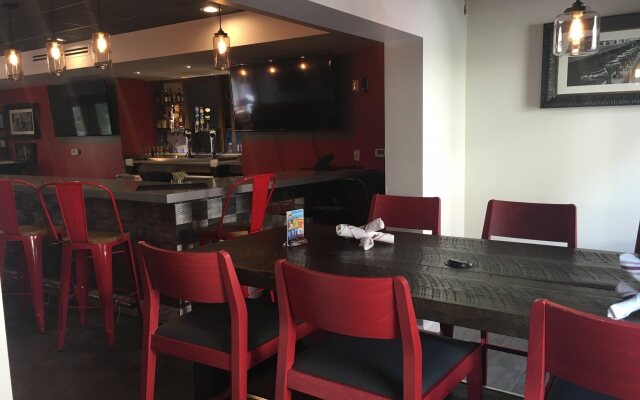 Red Roof Inn PLUS+ & Suites Tampa