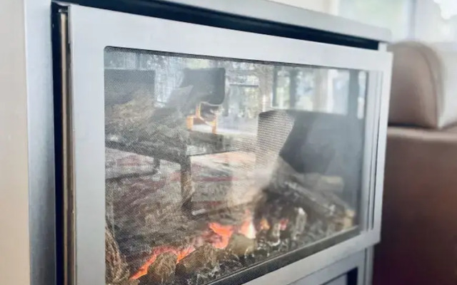 Whispering Gums Lorne Ocean Views Pet Friendly EV Charger