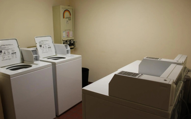Motel 6 Lewisville, TX - Medical City