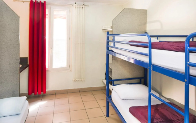 Auberge Internationale des Jeunes - Hostel