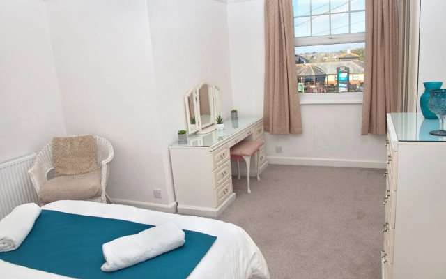 Weymouth Bay Apartment B
