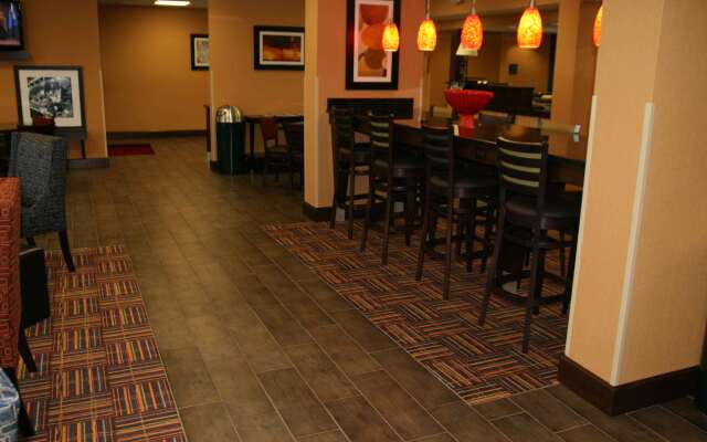 Hampton Inn Youngstown-North