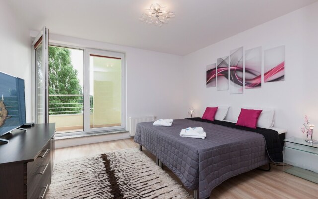 Riverside Apartments by Renters