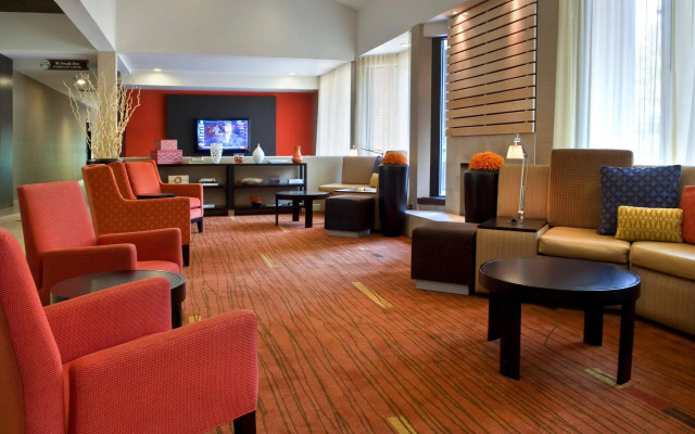 Courtyard Boston Stoughton