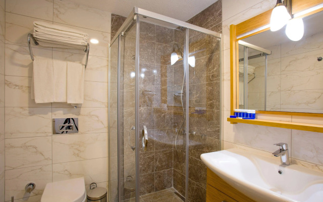 My Marin Hotel - Boutique Class