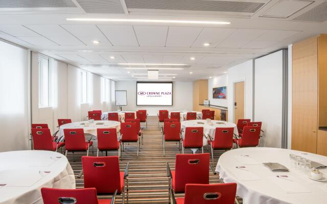 Crowne Plaza Copenhagen Towers by IHG