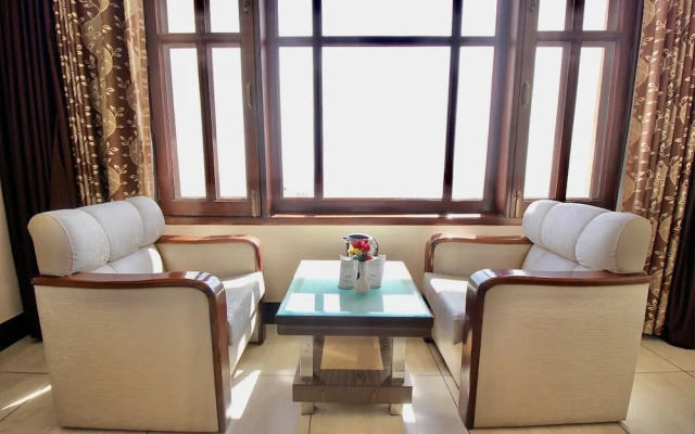 Hotel Asian Plaza Dharamshala