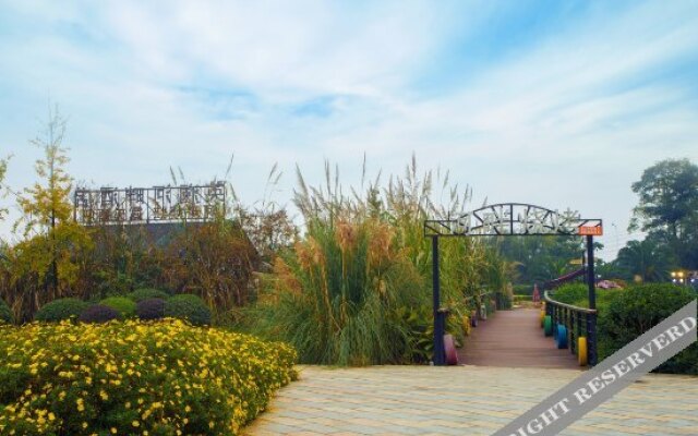 Pujiang Yinglan Hepan Hotel