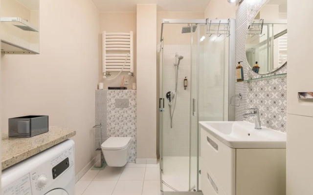 Studio Nowy Świat 47A by Renters