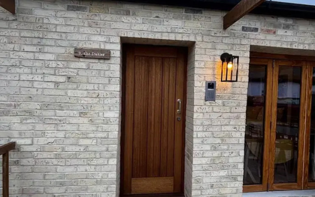 The Stables at Minstrel Court