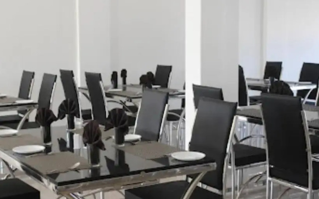 Hotel Bhavya