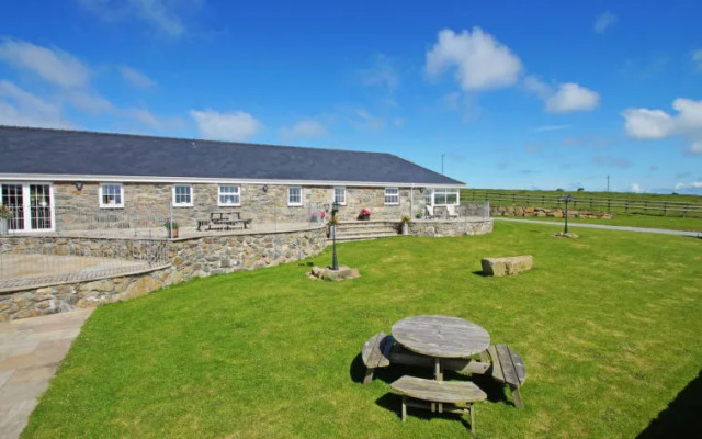 Holiday Home Bryniel