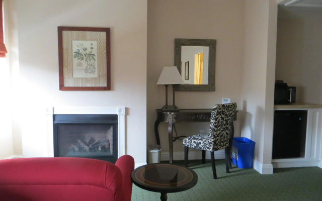 The Monterey Hotel
