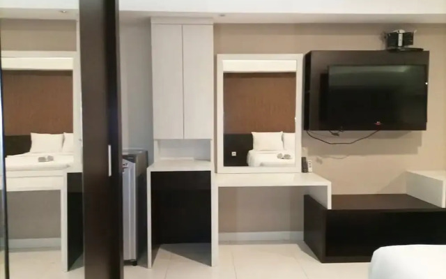 Luxurious Studio At Mataram City Apartment