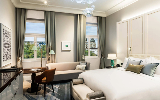 Отель Al Habtoor Palace Budapest