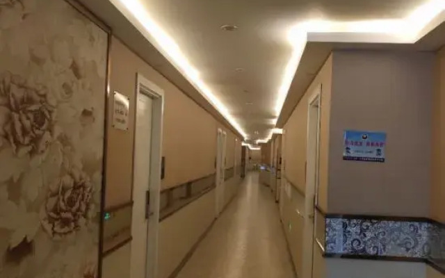 Yunhe Brilliant Business Hotel