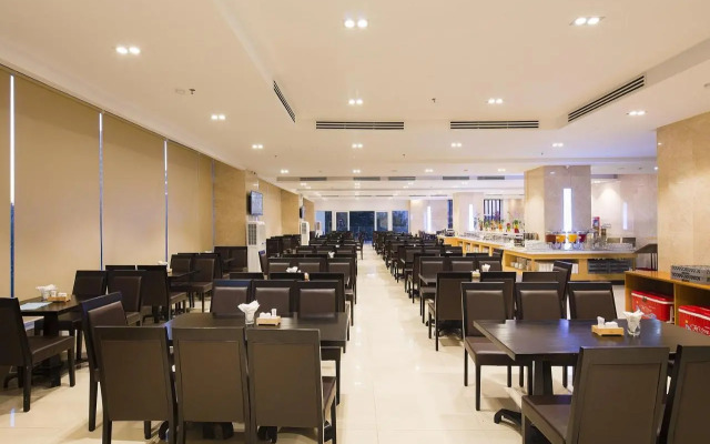Dendro Gold Apartment