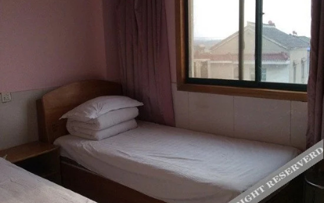 Weiwei Hostel