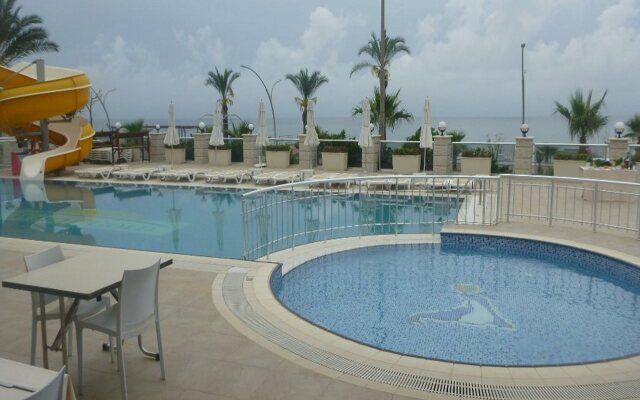 White Gold Hotel & Spa