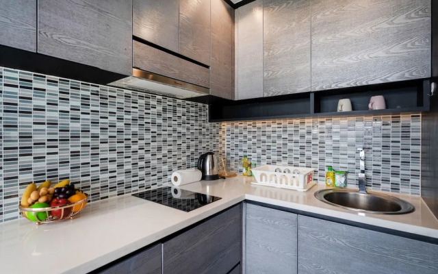 Premier Hill View Suite P708 at Citygate